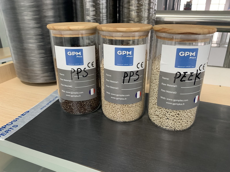 PPS+連續(xù)碳纖維增強熱塑性預浸料單向帶生產(chǎn)線（CFRTP-UD帶）